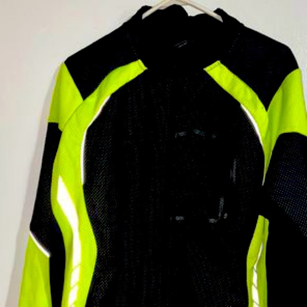 Balerf men’s size large jacket practically brand new